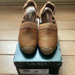 Ralph Lauren Helma tan woman’s straw shows size 7.5 NWB
